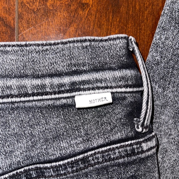 MOTHER Black Fray Jeans size 24 - Picture 13 of 14